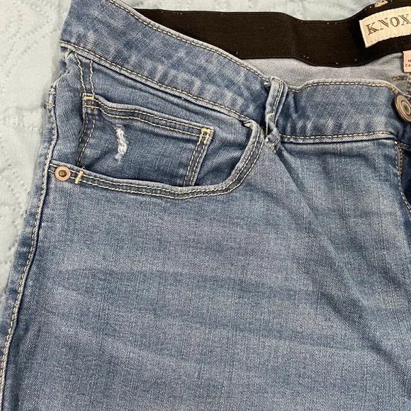 Knox Rose boot cut jeans - Picture 5 of 6